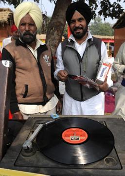 ‘Seep Laun Nun Phirde Ne’, ‘Gaddi Jatt Di’, ‘Chure Wali Bahn’, ‘Ho Gayi Kurbaan Jatti’, ‘Pai Ja Ve Sharabia’, ‘Bebe Di Sewa’, ‘Ruse Nun Mana Leni Aan’, ‘Khir Khir Vekh Ke Hasdi Nun’, ‘Jatt Bana Bedardi’, ‘Sanu Maar Mukaya’ are some of the popular records he has brought to the crafts mela. (Keshav Singh/HT) ‘Seep Laun Nun Phirde Ne’, ‘Gaddi Jatt Di’, ‘Chure Wali Bahn’, ‘Ho Gayi Kurbaan Jatti’, ‘Pai Ja Ve Sharabia’, ‘Bebe Di Sewa’, ‘Ruse Nun Mana Leni Aan’, ‘Khir Khir Vekh Ke Hasdi Nun’, ‘Jatt Bana Bedardi’, ‘Sanu Maar Mukaya’ are some of the popular records he has brought to the crafts mela. (Keshav Singh/HT)