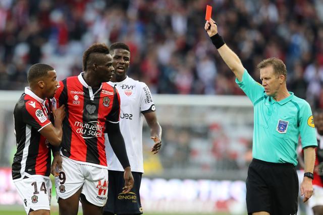 Mario Balotelli scored a goal for Nice but he was sent off for a foul as his team beat Dijon 1-0. (AFP) Mario Balotelli scored a goal for Nice but he was sent off for a foul as his team beat Dijon 1-0. (AFP)
