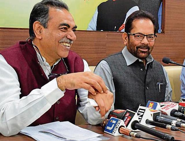 Union minister Mukhtar Abbas Naqvi (right) with Chandigarh BJP president Sanjay Tandon at BJP office in Sector 33. (Sikander Singh/HT) Union minister Mukhtar Abbas Naqvi (right) with Chandigarh BJP president Sanjay Tandon at BJP office in Sector 33. (Sikander Singh/HT)