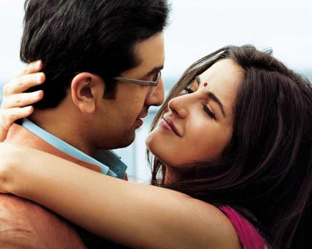 Raajneeti (2010)