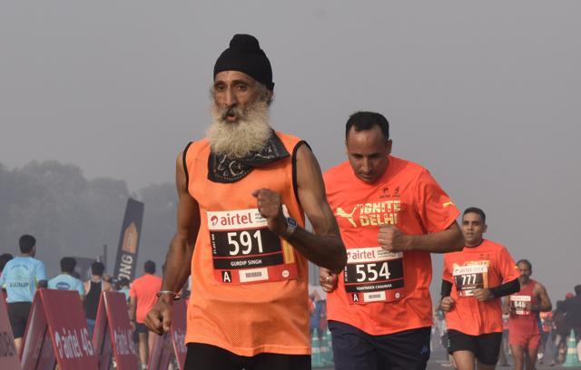 Participants should completely avoid exertion and forget about their “best time” keeping the current scenario in mind. (Sanjeev Verma/HT PHOTO)