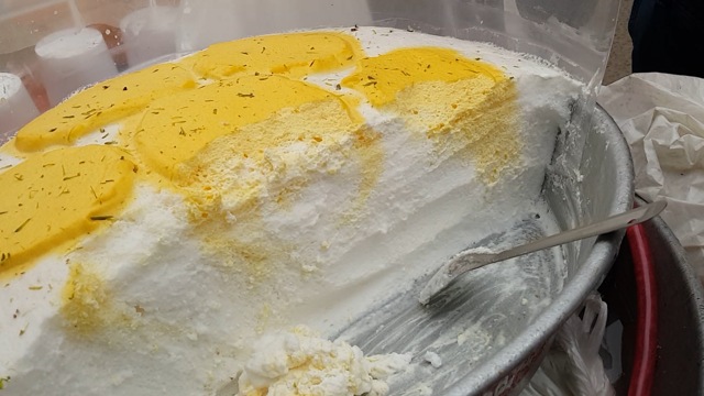 Sanjay Kumar and Pravesh Kumar have been selling Daulat ki Chaat in Chandni Chowk for three generations. (HT Photo) Sanjay Kumar and Pravesh Kumar have been selling Daulat ki Chaat in Chandni Chowk for three generations. (HT Photo)