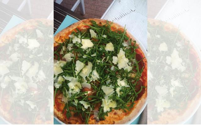 There is no disputing the popularity of a pizza, and the fact that it represents western comfort food at its best