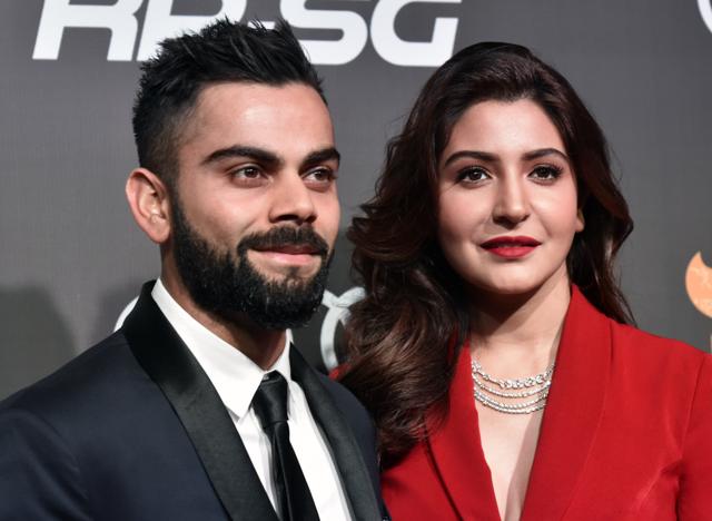 Virat Kohli and Anushka Sharma are happy to pose together during inaugural Indian Sports Honours. (Kunal Patil/HT Photo) Virat Kohli and Anushka Sharma are happy to pose together during inaugural Indian Sports Honours. (Kunal Patil/HT Photo)