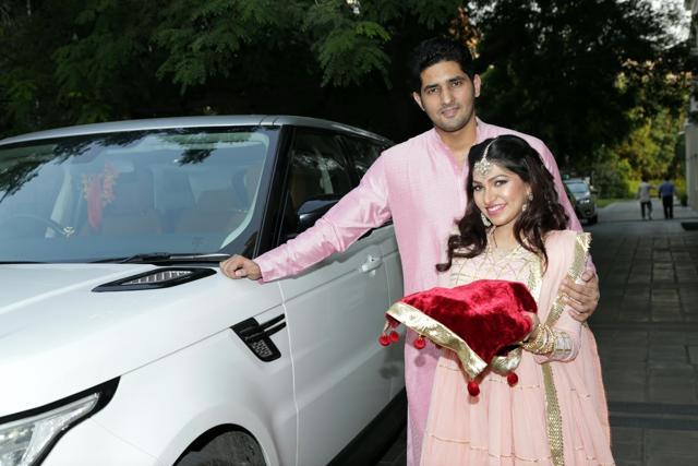 Singer Tulsi Kumar, who is pregnant, poses with her husband Hitesh Ralhan. (IANS) Singer Tulsi Kumar, who is pregnant, poses with her husband Hitesh Ralhan. (IANS)