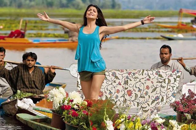 Actor Anushka Sharma in the song Jiya Re. Actor Anushka Sharma in the song Jiya Re.