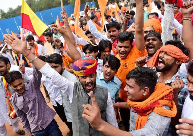 Bengaluru : Members of Rashtriya Rajput Karni Sena shout slogans against fimmaker Sanjay Leela Bhansali. (PTI) Bengaluru : Members of Rashtriya Rajput Karni Sena shout slogans against fimmaker Sanjay Leela Bhansali. (PTI)