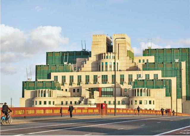 The Embankment by the Thames is a popular location for film shoots. Even when James Bond goes home to the headquarters, it is at the Secret Intelligence Service’s fancy building by the Thames (Getty Images)