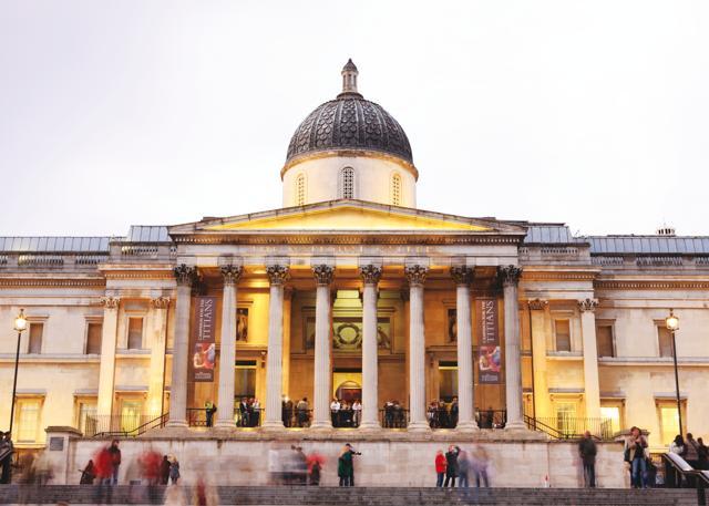 The National Gallery, packed with great works of art, is extremely well-maintained despite being entirely free