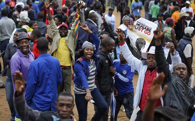 ‘Mugabe must go’: Protesters demand Zimbabwe President’s resignation ...