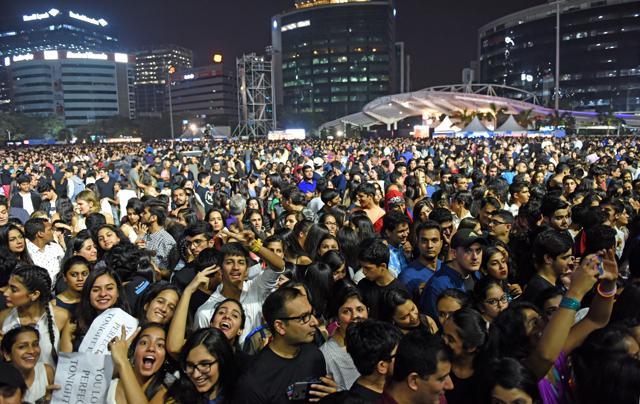 The fans at the event. (SATYABRATA TRIPATHY/HT) The fans at the event. (SATYABRATA TRIPATHY/HT)