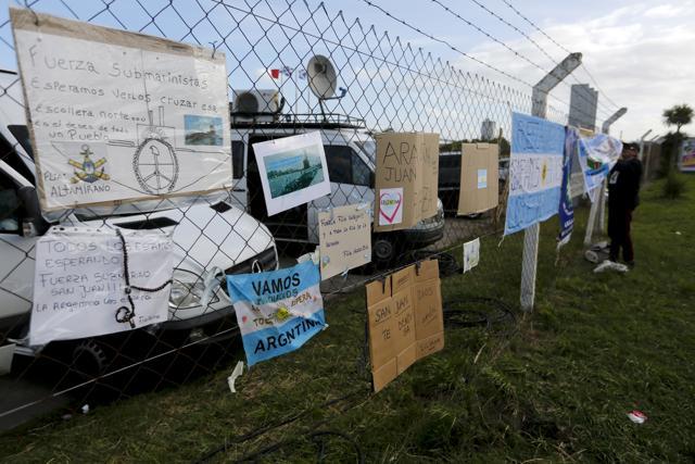Signs with messages in support of the crew of the Argentine submarine ARA San Juan hang from the fence at the Navel base in Mar del Plata, Argentina. (AP Photo) Signs with messages in support of the crew of the Argentine submarine ARA San Juan hang from the fence at the Navel base in Mar del Plata, Argentina. (AP Photo)