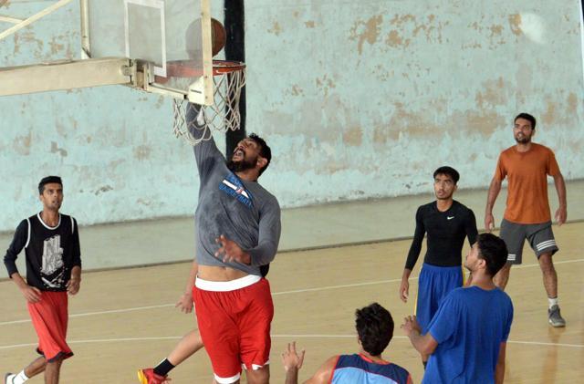 Players during a practice game at The Ludhiana Basketball Academy (LBA). Satnam Singh, the academy’s most famous product, is, not surprising, the star during practice. (Gurpreet Singh/HT Photo)