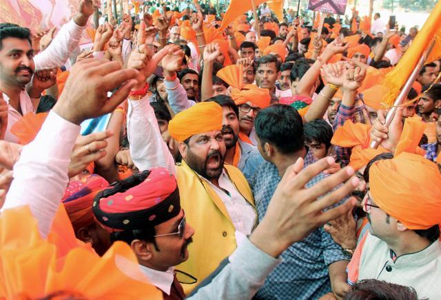 Akhil Bharatiya Maratha Mahasangh and Akhil Bharatiya Kshatriyahasangh members protest against Sanjay Leela Bansali's upcoming film Padmavati at Azad Maidan , in Mumbai. (PTI) Akhil Bharatiya Maratha Mahasangh and Akhil Bharatiya Kshatriyahasangh members protest against Sanjay Leela Bansali's upcoming film Padmavati at Azad Maidan , in Mumbai. (PTI)