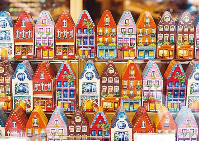 Chocolate boxes shaped like the gabled houses in Bruges make for cute souvenirs (iStock ) Chocolate boxes shaped like the gabled houses in Bruges make for cute souvenirs (iStock )