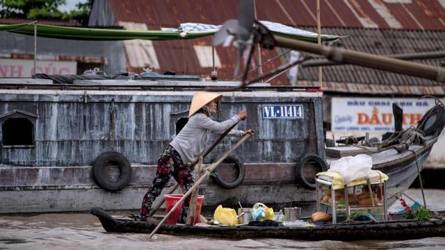 Explore the floating markets in Vietnam. (Shutterstock) Explore the floating markets in Vietnam. (Shutterstock)