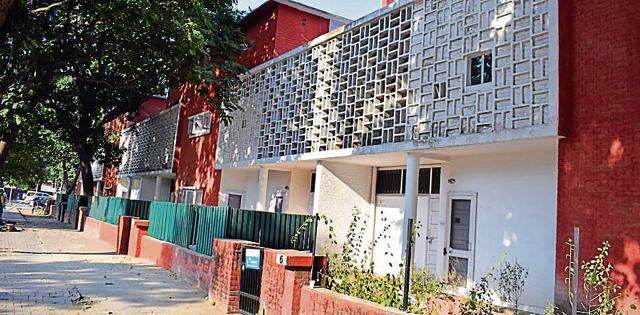Brick jallis installed in houses at Sector 22, one of the oldest sectors in Chandigarh. (Sikander Singh/HT) Brick jallis installed in houses at Sector 22, one of the oldest sectors in Chandigarh. (Sikander Singh/HT)