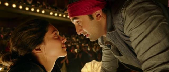 A still from the song Agar Tum Saath Ho