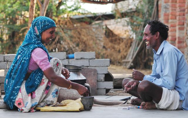 Jagdish and Ratni are from Kekri block in Rajasthan’s Ajmer district. They went against tradition to let their daughter Sonu pursue higher education. Now they are a role model for fellow villagers.  (Rohit Jain.)