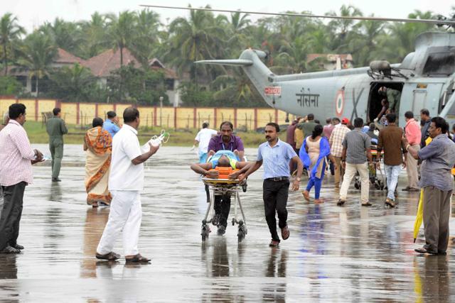 Rescued fishermen being shifted to hospitals. (HT Photo) Rescued fishermen being shifted to hospitals. (HT Photo)