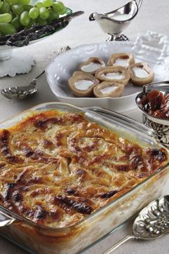 Jalebi Pudding and Stewed Guava with Cream. (Jasmer Singh)