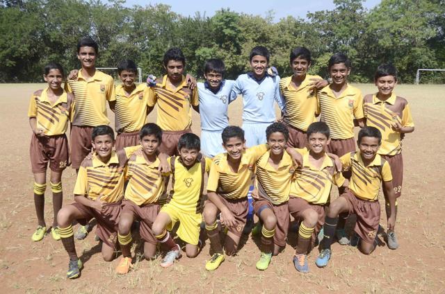 Under-14 Loyola Cup football final winner team St Vincent’s School. (HT PHOTO)