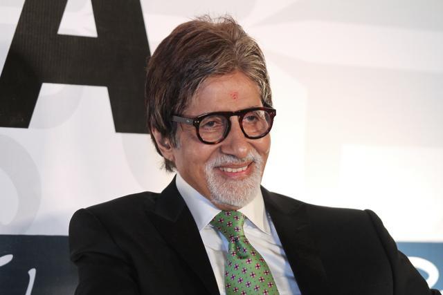 Actor Amitabh Bachchan shared a good camaraderie with Dilip Kumar. (Rajesh Kashyap/ HT Photo) Actor Amitabh Bachchan shared a good camaraderie with Dilip Kumar. (Rajesh Kashyap/ HT Photo)