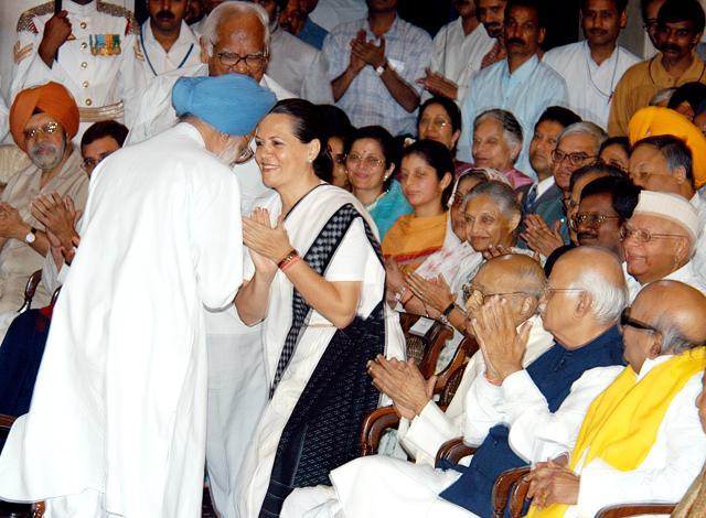 Manmohan Singh greets Sonia Gandhi after being sworn in as the Prime Minister at Rashtrapati Bhavan in New Delhi in May 2004. Singh became PM after Gandhi declined the position. (SN Sinha/HT Archive) Manmohan Singh greets Sonia Gandhi after being sworn in as the Prime Minister at Rashtrapati Bhavan in New Delhi in May 2004. Singh became PM after Gandhi declined the position. (SN Sinha/HT Archive)