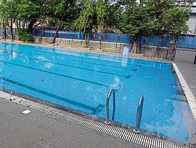 A batch of ex-students donated the swimming pool to St Vincent’s school. (Pratham Gokhale/HT Photo) A batch of ex-students donated the swimming pool to St Vincent’s school. (Pratham Gokhale/HT Photo)