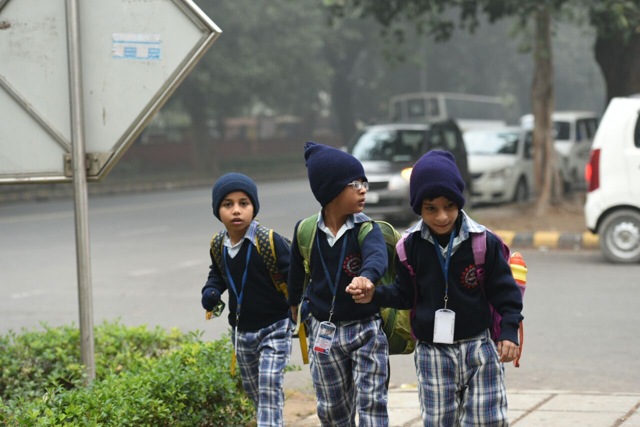 Officials from the Indian metrological department (IMD) said visibility in the city was below 300 metres on Wednesday. (HT Photo) Officials from the Indian metrological department (IMD) said visibility in the city was below 300 metres on Wednesday. (HT Photo)
