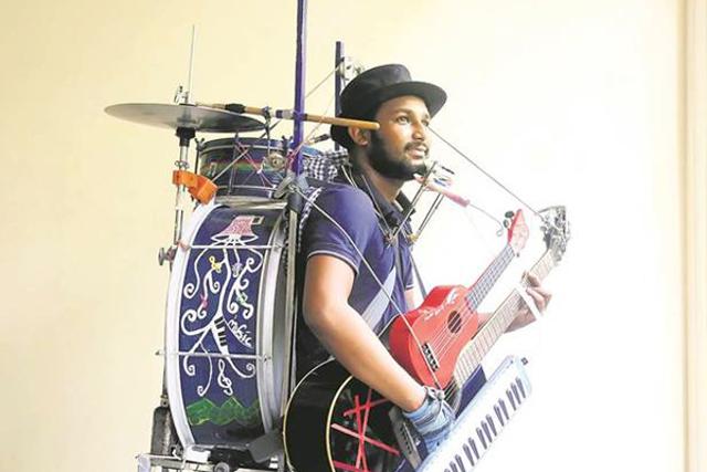 This concert will also see power-packed performances by Gladson Peter, also known as the one-man band who plays 13 instruments at one time. (HT Photo) This concert will also see power-packed performances by Gladson Peter, also known as the one-man band who plays 13 instruments at one time. (HT Photo)