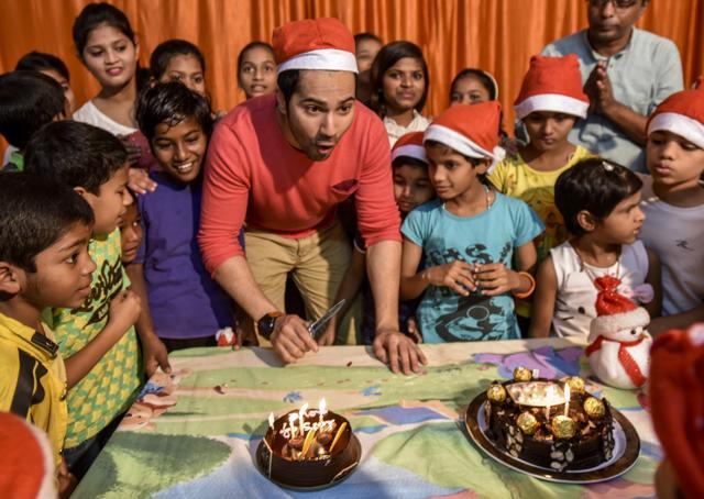 Varun Dhawan says his mother and film-maker Karan Johar have been his real-life Santa Clauses. (HT Photo) Varun Dhawan says his mother and film-maker Karan Johar have been his real-life Santa Clauses. (HT Photo)