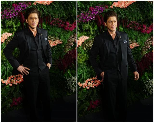 King Khan poses for the cameras. (Prodip Guha/HT Photo) King Khan poses for the cameras. (Prodip Guha/HT Photo)