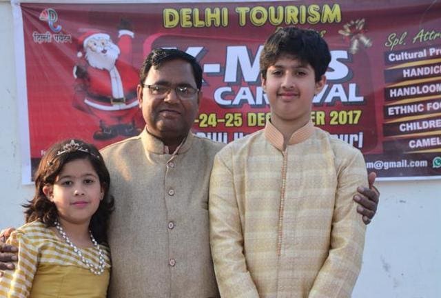 The children with their ‘guruji’ Jitender Nirala . (Sourced) The children with their ‘guruji’ Jitender Nirala . (Sourced)