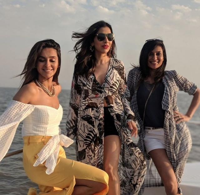 Shibani Dandekar, Sophie and blogger Malini Agarwal at the yacht party.