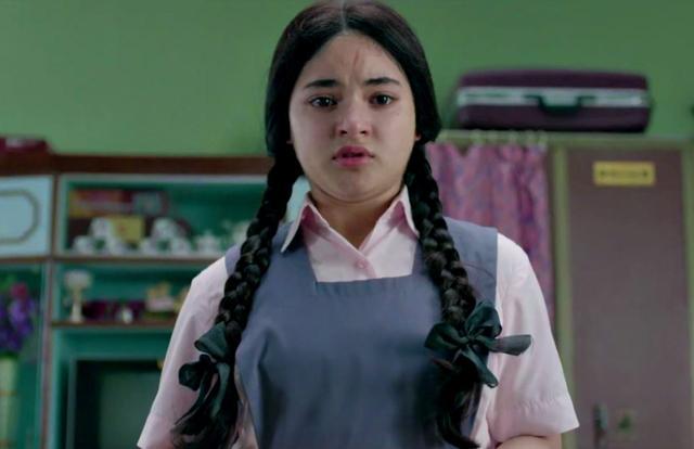 Zaira Wasim in a still from Secret Superstar. Zaira Wasim in a still from Secret Superstar.