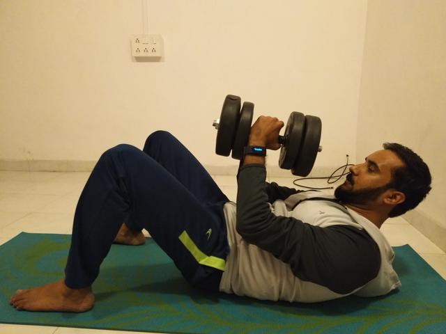 Theatre actor Gaurav Mishra feels that having friends on the same device helped motivate him.