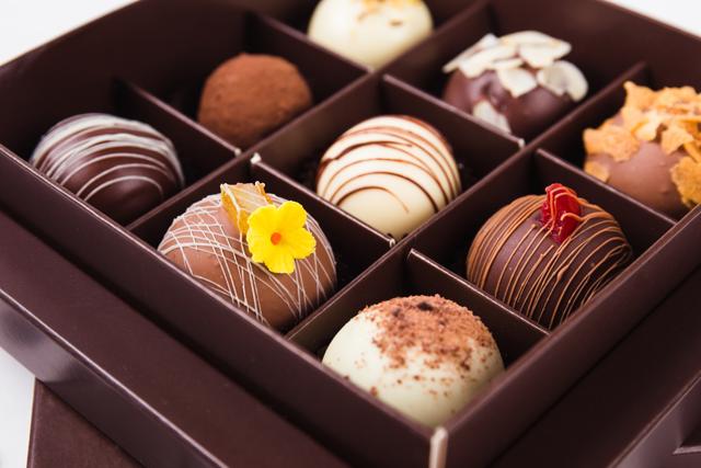 Sweeten the deal and treat your guests to fine, delicate and select chocolate (Shutterstock)