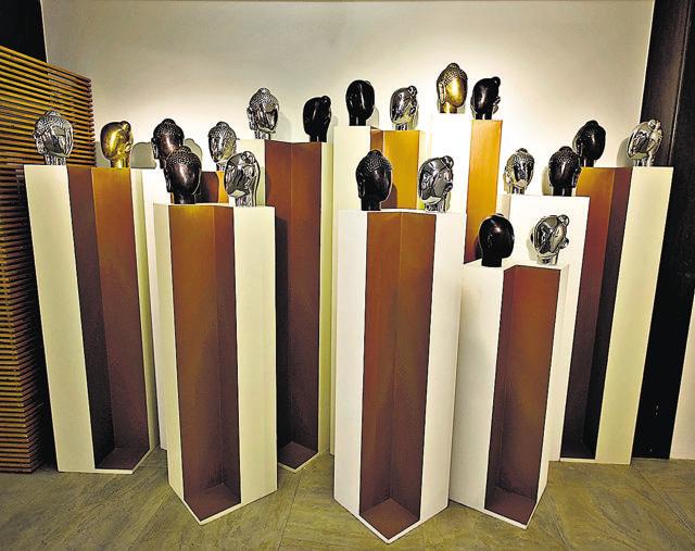 Mukha Mukham, a collection of the Buddha’s and a commoner’s heads, which presents the idea of dialogue. (Burhaan Kinu/HT PHOTO) Mukha Mukham, a collection of the Buddha’s and a commoner’s heads, which presents the idea of dialogue. (Burhaan Kinu/HT PHOTO)