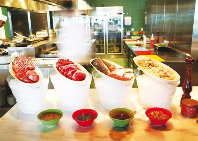 Grand Hyatt Rio de Janeiro offers the best of world cuisine Grand Hyatt Rio de Janeiro offers the best of world cuisine