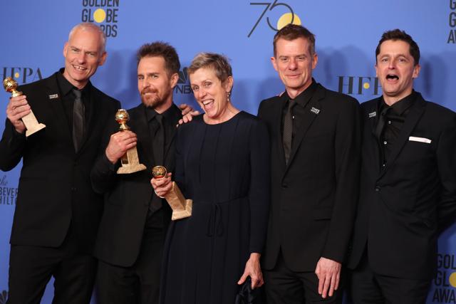 Martin McDonagh (L) poses backstage with cast and producers of Three Billboards Outside Ebbing, Missouri. (REUTERS)