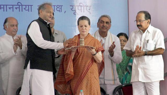 Then Rajasthan CM Ashok Gehlot presents a souvenir to Sonia Gandhi at a ceremony where she laid the foundation stone of refinery-cum-petrochemical complex at Pachpadra in 2013. (Deepak Sharma/HT File) Then Rajasthan CM Ashok Gehlot presents a souvenir to Sonia Gandhi at a ceremony where she laid the foundation stone of refinery-cum-petrochemical complex at Pachpadra in 2013. (Deepak Sharma/HT File)
