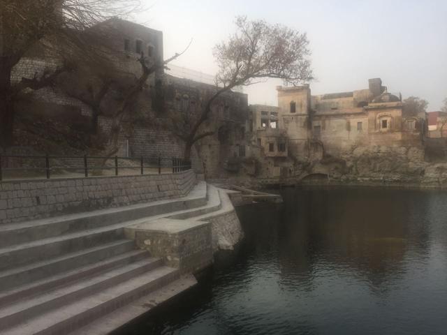 The sacred pond at the Katas Raj temple complex has been temporarily filled with water from a nearby source. (HT Photo) The sacred pond at the Katas Raj temple complex has been temporarily filled with water from a nearby source. (HT Photo)