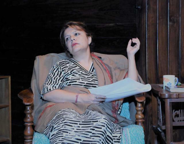 A dramatised reading from Satrein Aur Satrein by actor Kanika Aurora (Photo courtesy: Kanika Aurora) A dramatised reading from Satrein Aur Satrein by actor Kanika Aurora (Photo courtesy: Kanika Aurora)