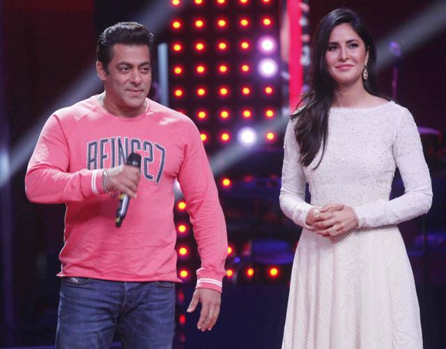 Salman Khan and Katrina Kaif on the sets of The Voice India Kids in Mumbai. (PTI) Salman Khan and Katrina Kaif on the sets of The Voice India Kids in Mumbai. (PTI)