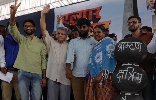 Jignesh Mevani with Balasaheb Ambedkar, Prashant Dhotha, Radhika Vemula and Umar Khalid at the 'Elgar Parishad' to commemorate 200th anniversary of Koregaon-Bhima battle at Shaniwarwada, Pune. (Rahul Raut/HT PHOTO)