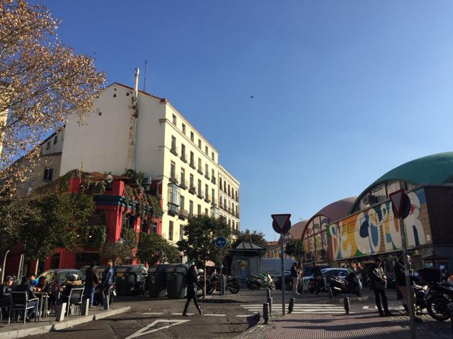 A covered marketplace (right) and residential area on the left, in Madrid. (Picture courtesy: Abhimanyu/Am Klicks) A covered marketplace (right) and residential area on the left, in Madrid. (Picture courtesy: Abhimanyu/Am Klicks)