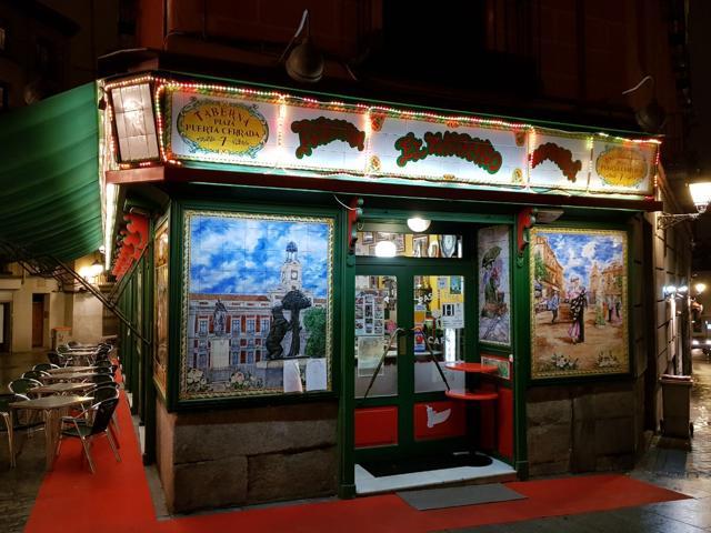 Murals like these were common on the outer walls of cafes and restaurants in Madrid. (Picture courtesy: Abhimanyu/Am Klicks) Murals like these were common on the outer walls of cafes and restaurants in Madrid. (Picture courtesy: Abhimanyu/Am Klicks)