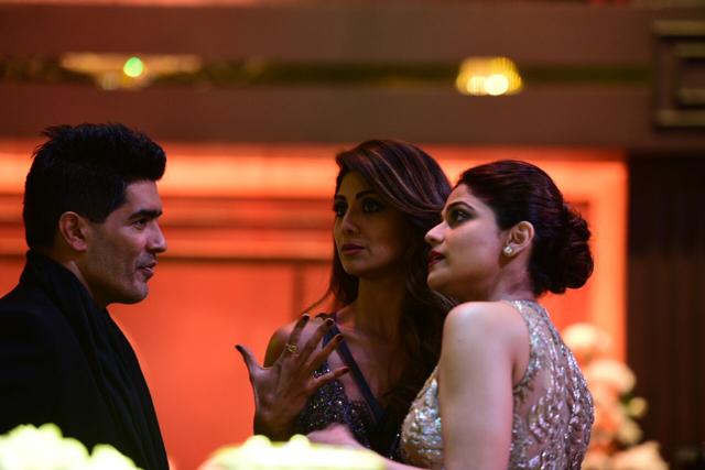 Shilpa and Shamita Shetty with Manish Malhotra. Shilpa and Shamita Shetty with Manish Malhotra.