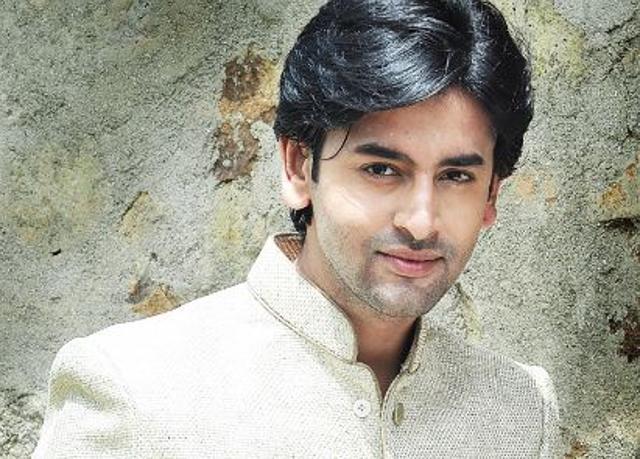 Actor Shashank Vyas rose to popularity with the show Balika Vadhu.